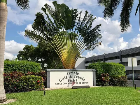 7817 Golf Cir Dr #210, Margate, FL 33063