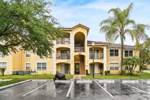 5640 NW 61st St NW #1411, Coconut Creek, FL 33073