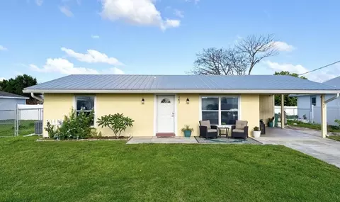 267 NW Biltmore St, Port Saint Lucie, FL 34983