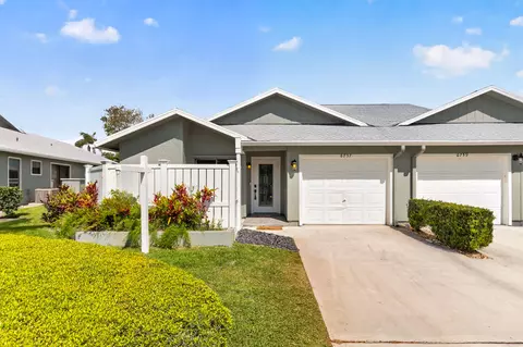 6757 SE Yorktown Dr, Hobe Sound, FL 33455