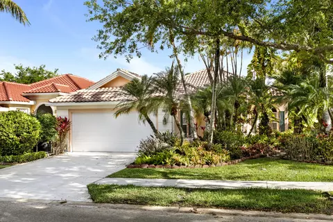 7877 Red River Rd, West Palm Beach, FL 33411