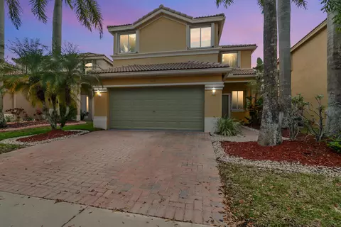 627 Conservation Dr, Weston, FL 33327
