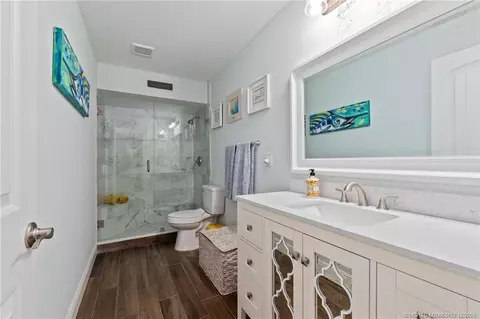 Bath - 4304 SE Fairway E, Stuart, FL 34997 photo 5 of 6