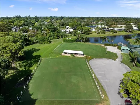 View/Area - 4304 SE Fairway E, Stuart, FL 34997 photo 6 of 8