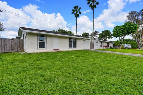 22229 SW 65th Ter, Boca Raton, FL 33428