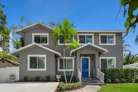 216 SE 10th St, Fort Lauderdale, FL 33316