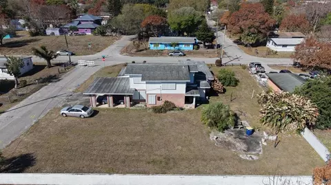 802 N 15th St, Fort Pierce, FL 34950