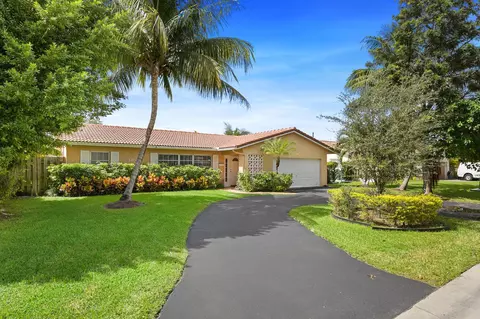3670 NW 78th Ln, Coral Springs, FL 33065