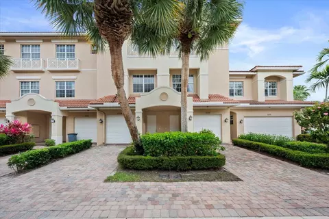 5102 Artesa Way W, Palm Beach Gardens, FL 33418