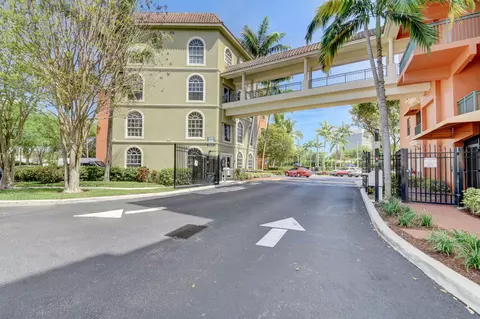 1610 Presidential Way #309, West Palm Beach, FL 33401