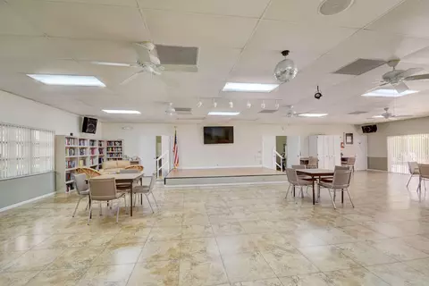 View/Area - 14010 Nesting Way #B, Delray Beach, FL 33484 photo 4 of 6