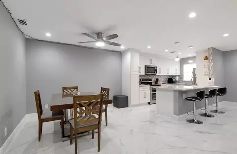 Dining - 14010 Nesting Way #B, Delray Beach, FL 33484 photo 1 of 3