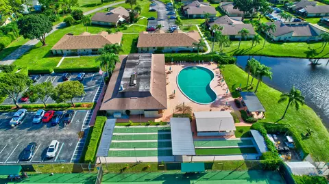 View/Area - 14010 Nesting Way #B, Delray Beach, FL 33484 photo 5 of 6