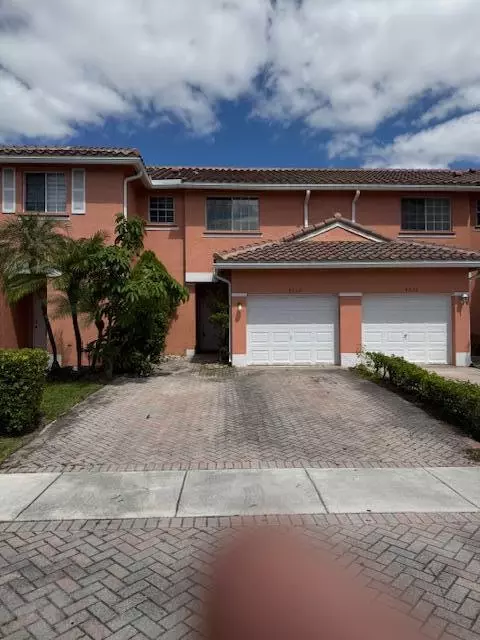 4032 NW 92nd Ave #4032, Sunrise, FL 33351