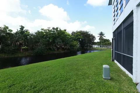 6570 Royal Palm Blvd #106J, Margate, FL 33063