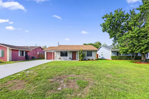 3758 Brooklyn Ln, Lake Worth Beach, FL 33461