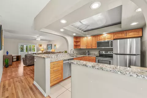 2615 NE 1st Ct #203, Boynton Beach, FL 33435