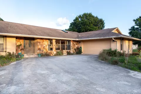 2681 SE Delong Rd, Port Saint Lucie, FL 34952