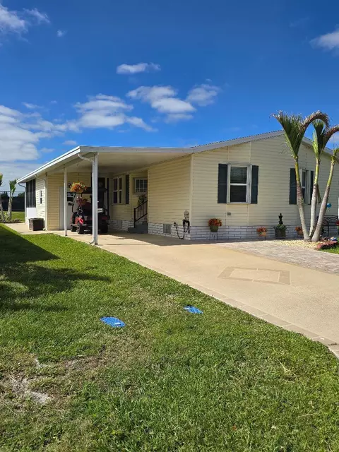 337 Seahorse Ter, Fort Pierce, FL 34982