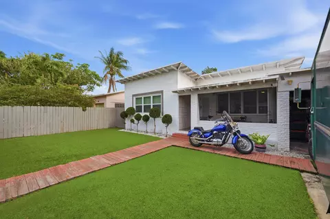 516 SW 15th St #1-1, Fort Lauderdale, FL 33315