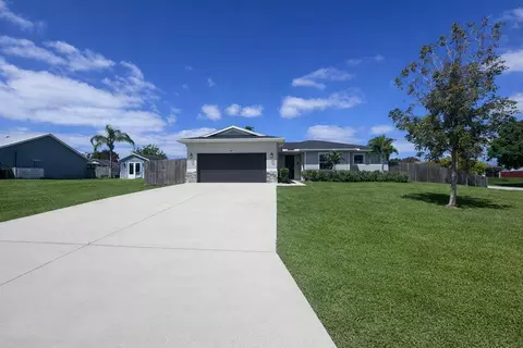 110 SW Pilsner Cir, Port Saint Lucie, FL 34953