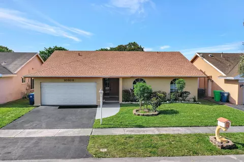 10308 Welleby Isles Ln, Sunrise, FL 33351