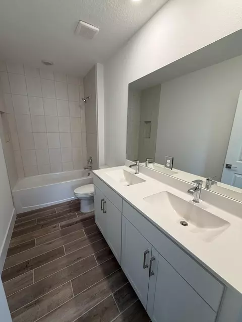 Bath - 6781 SE Park Trace Dr, Stuart, FL 34997 photo 1 of 4