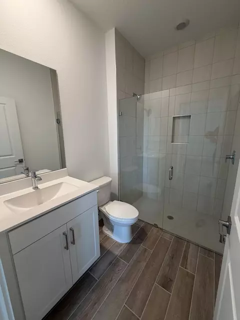 Bath - 6781 SE Park Trace Dr, Stuart, FL 34997 photo 2 of 4