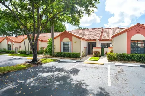 65 Centennial Ct, Deerfield Beach, FL 33442