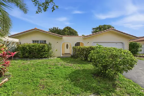 8491 NW 26th Dr, Coral Springs, FL 33065