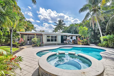 1711 Gregory Rd, Lake Clarke Shores, FL 33406