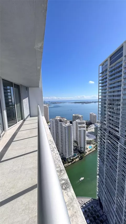 475 Brickell Ave #4913, Miami, FL 33131