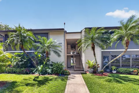 15496 Lakes Of Delray Blvd #206, Delray Beach, FL 33484