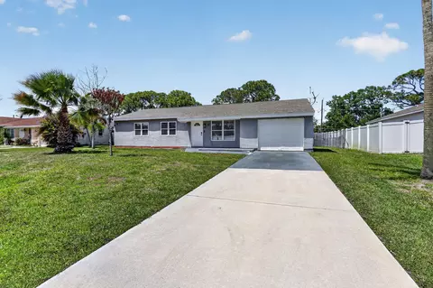161 SW Dalva Ave, Port Saint Lucie, FL 34984