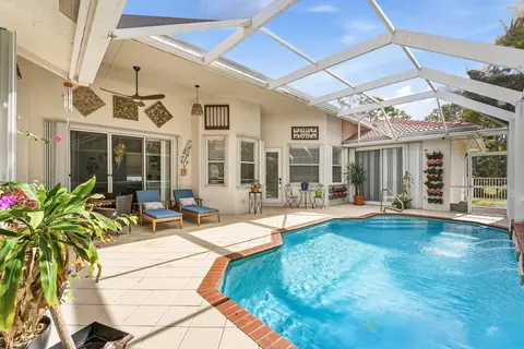 104 Hidden Holw, Palm Beach Gardens, FL 33418