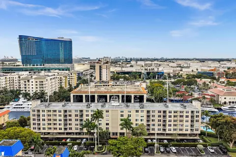 1600 SE 15th St #305, Fort Lauderdale, FL 33316