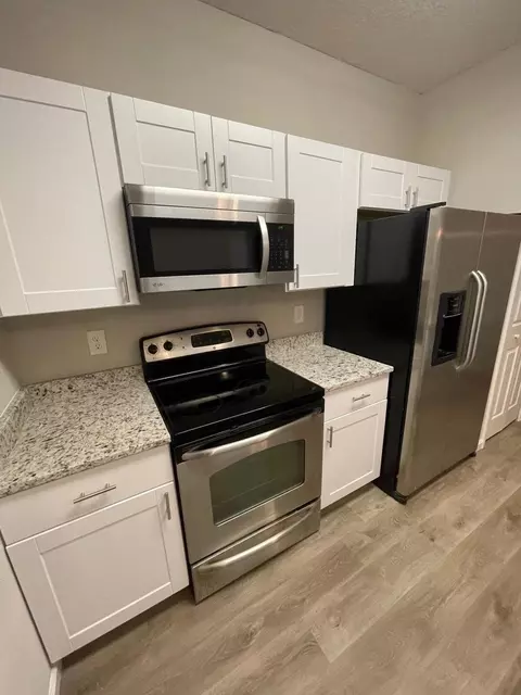4998 Key Lime Dr #105, Jacksonville, FL 32256