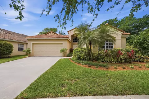 477 Cameron Dr, Weston, FL 33326