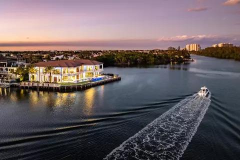 2934 NE 8th Ave, Boca Raton, FL 33431