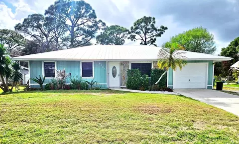 6105 Spruce Dr, Fort Pierce, FL 34982