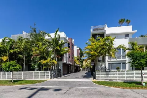 700 NE 14th Ave #208, Fort Lauderdale, FL 33304