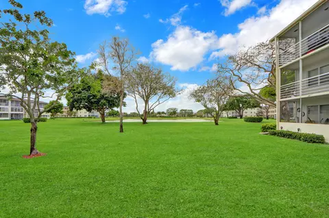 Exterior - 265 Preston G Way #265, Boca Raton, FL 33434 photo 4 of 7