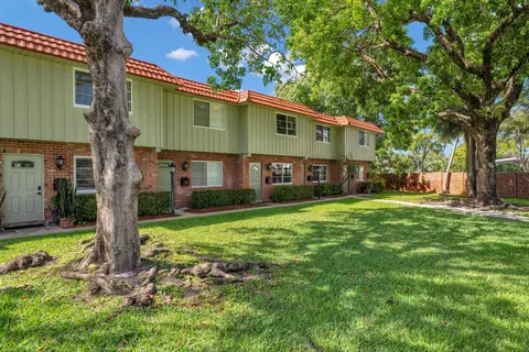 16 NE 20th Ct #B8, Wilton Manors, FL 33305