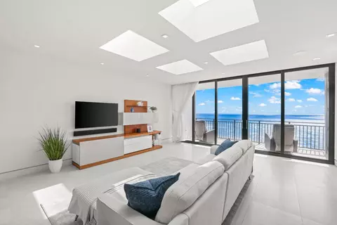 1800 S Ocean Blvd #PH-C, Boca Raton, FL 33432