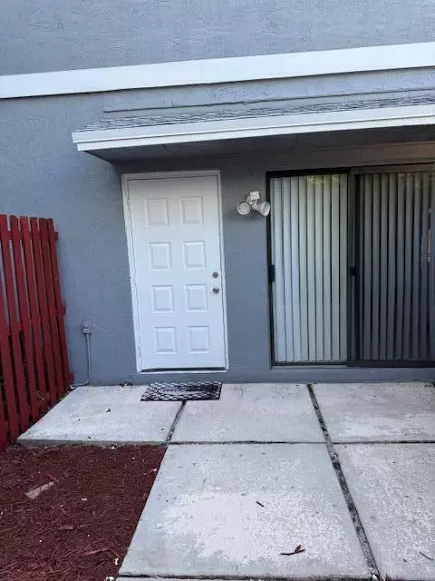 1 W Crossings Cir W #C, Boynton Beach, FL 33435