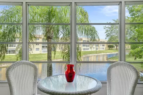 6051 NW 61st Ave #202, Tamarac, FL 33319