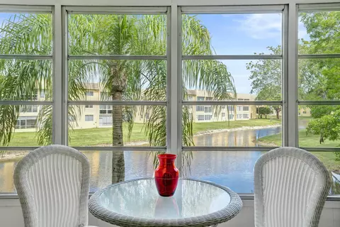6051 NW 61st Ave #202, Tamarac, FL 33319