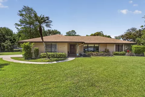 12338 Old Country Rd N, Wellington, FL 33414