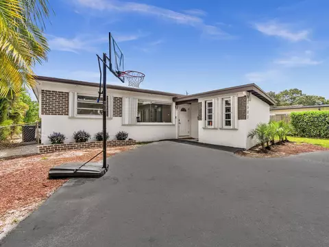 2003 N 42nd Ave, Hollywood, FL 33021