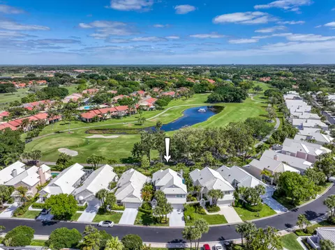 16 Windsor Ln, Palm Beach Gardens, FL 33418